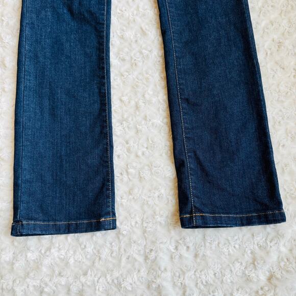 L.L. Bean Classic Favorite Fit Hi Rise Straight Dark Wash Cotton Jeans 2 NEW - Picture 3 of 8